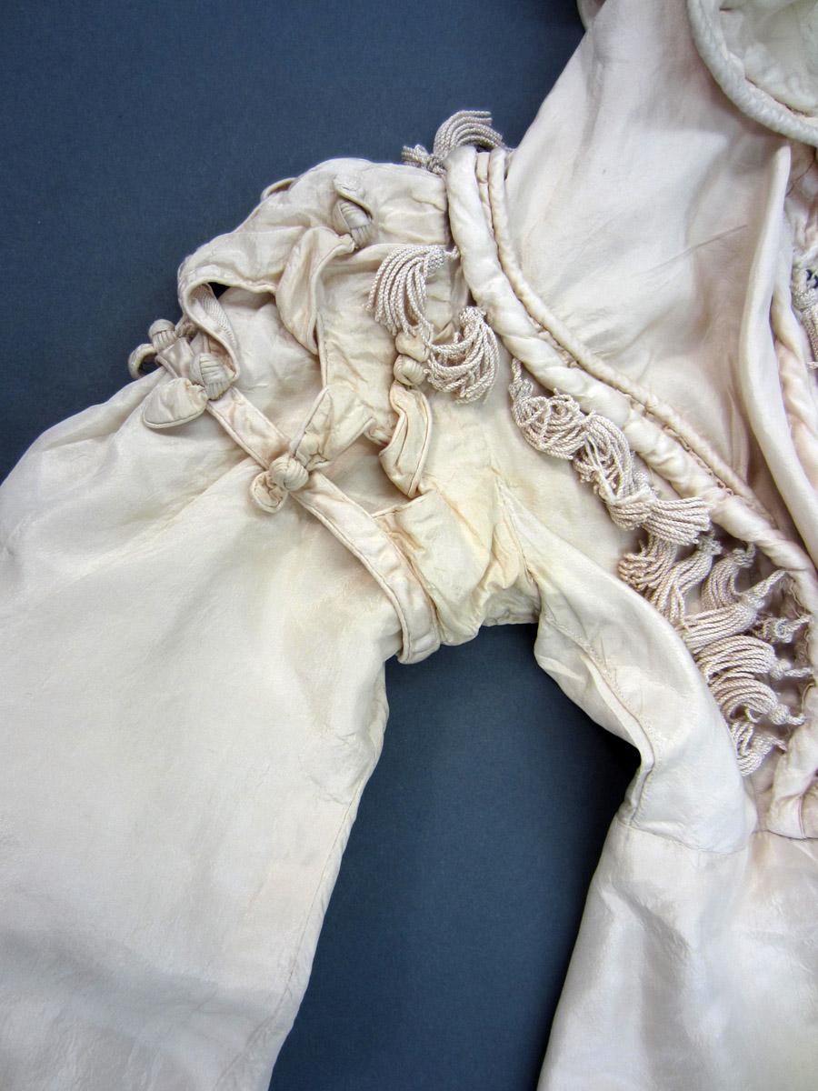 2013.0048.002 Pelisse, Detail