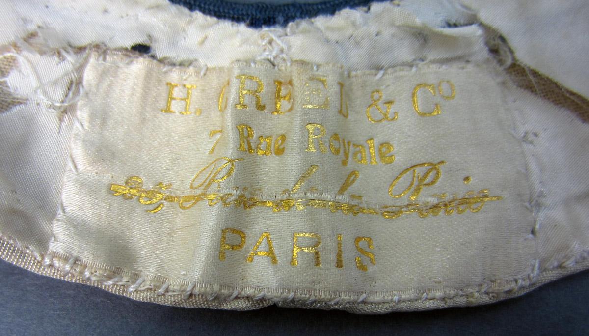2013.0048.004  Vest, Label