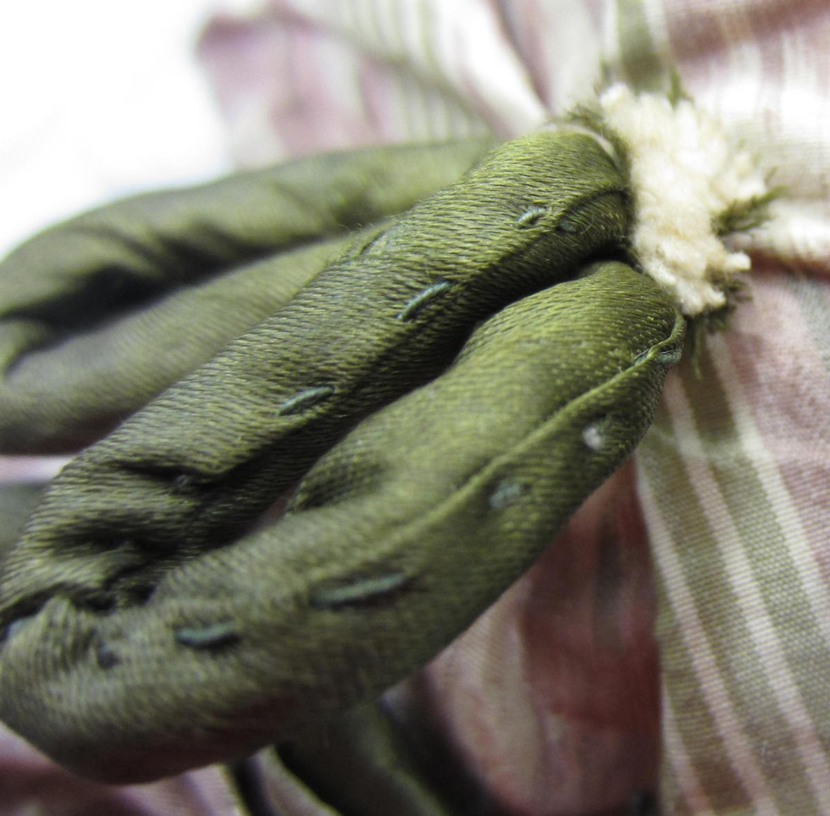 2013.0048.013 Spencer, Cord stitching