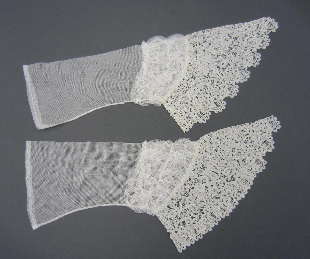2013.0048.010 A-B Sleeve, Full