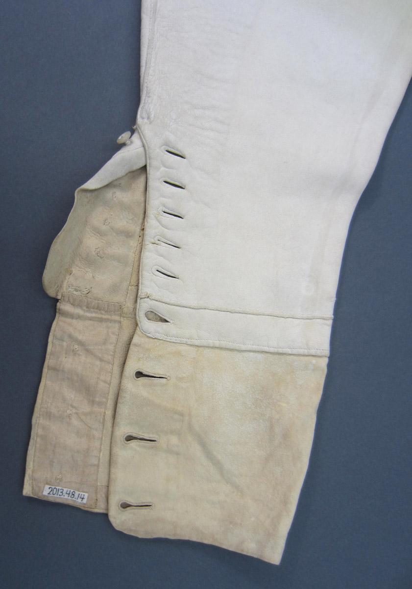 2013.0048.014 Breeches, Leg