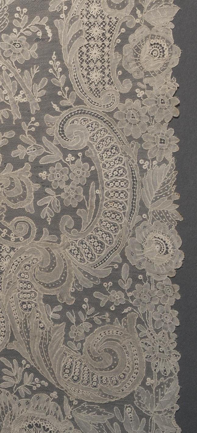 2013.0048.021 B Veil, detail 2, reverse