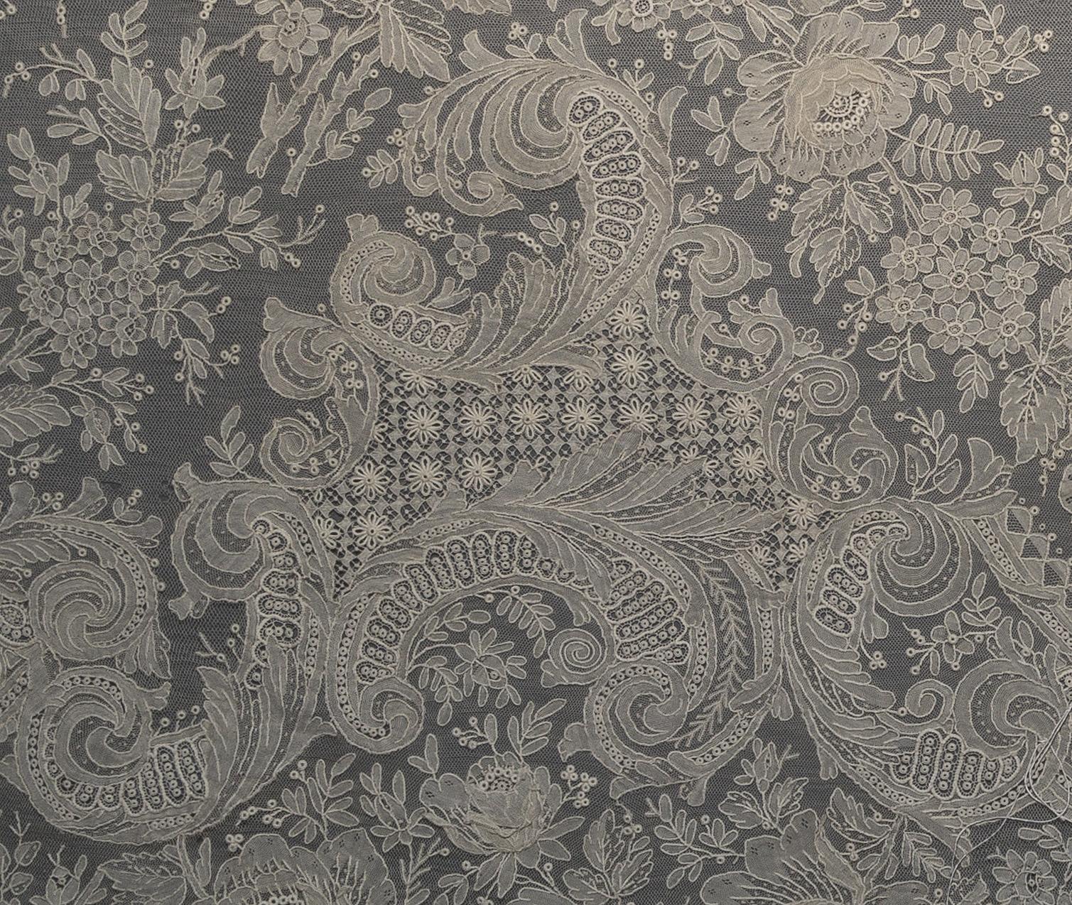 2013.0048.021 B Veil, detail 7