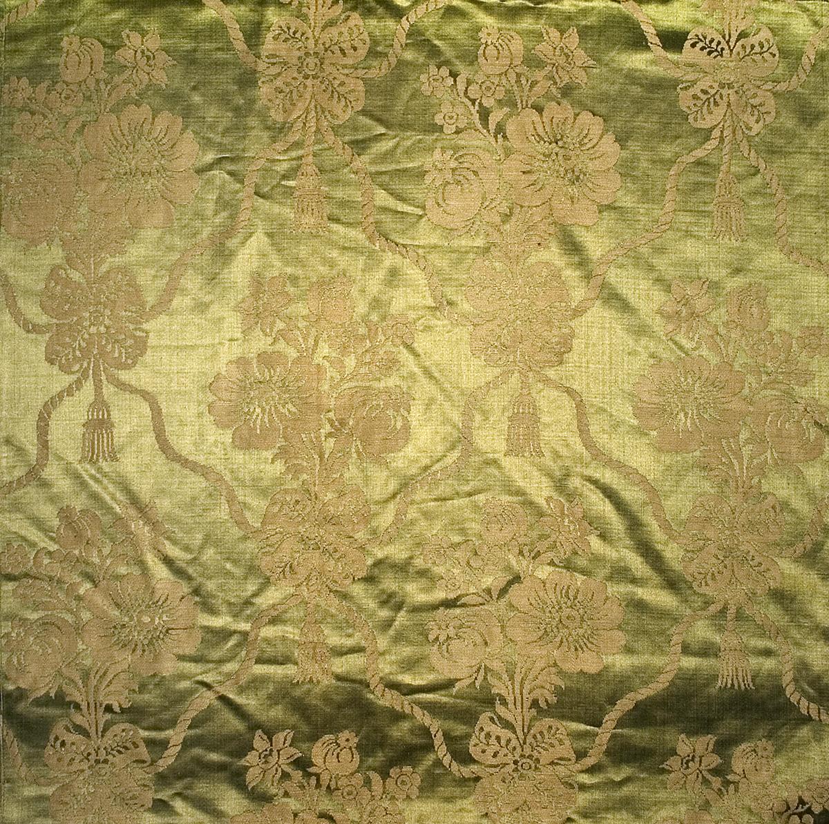 1969.8263 Slip Cover, Pattern Repeat