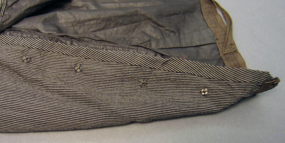 2013.0048.025 B Skirt, Snaps