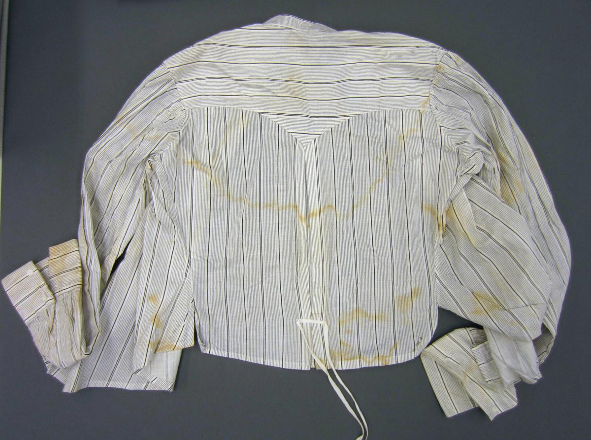 2013.0048.0025 C Blouse, Back