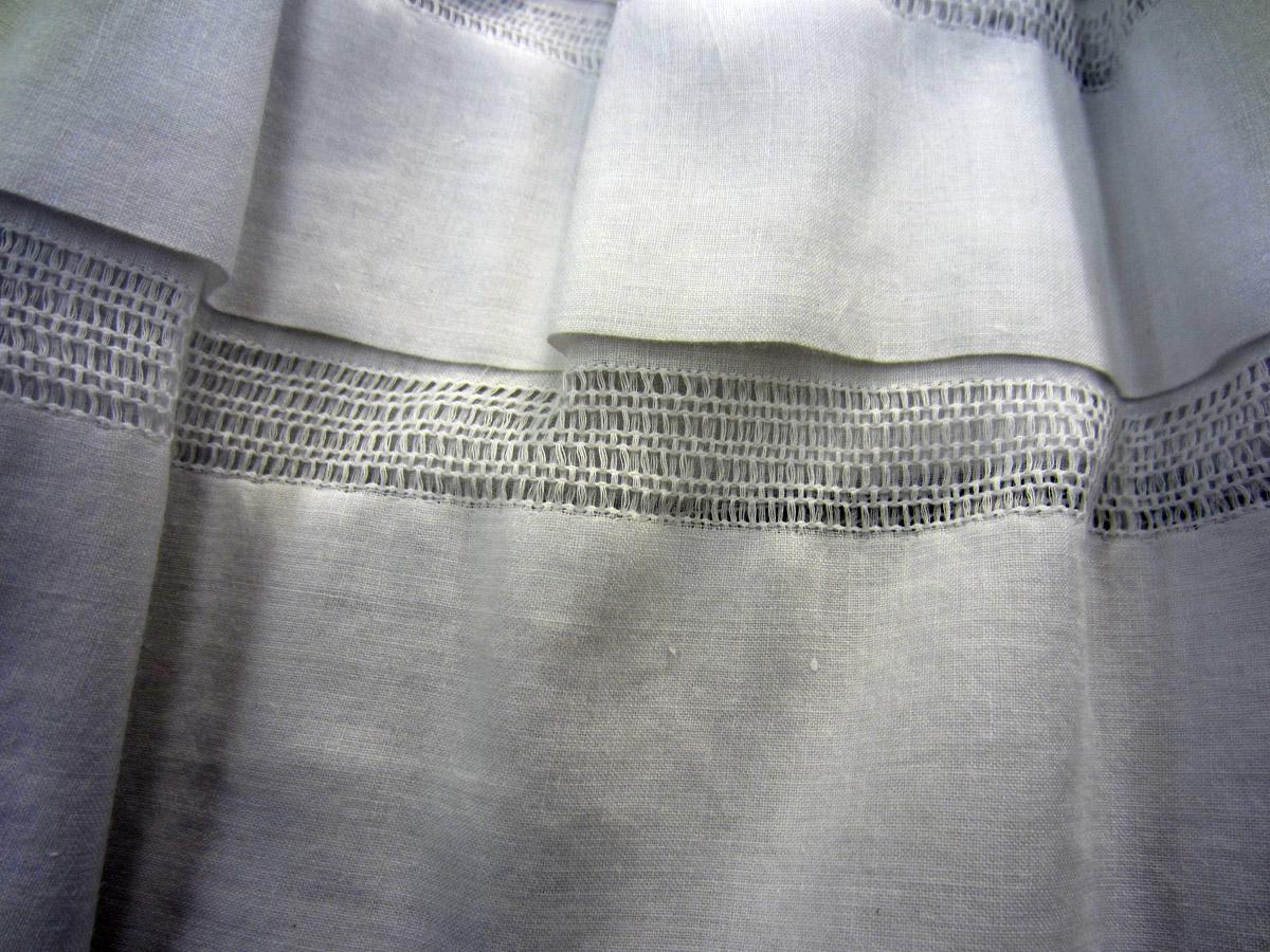 2013.0048.032 Gown, Detail 2