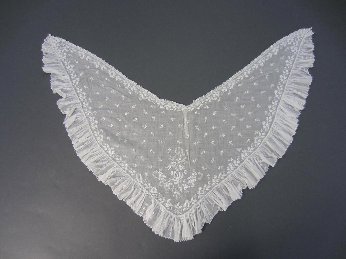 2013.0048.027 Collar, Full