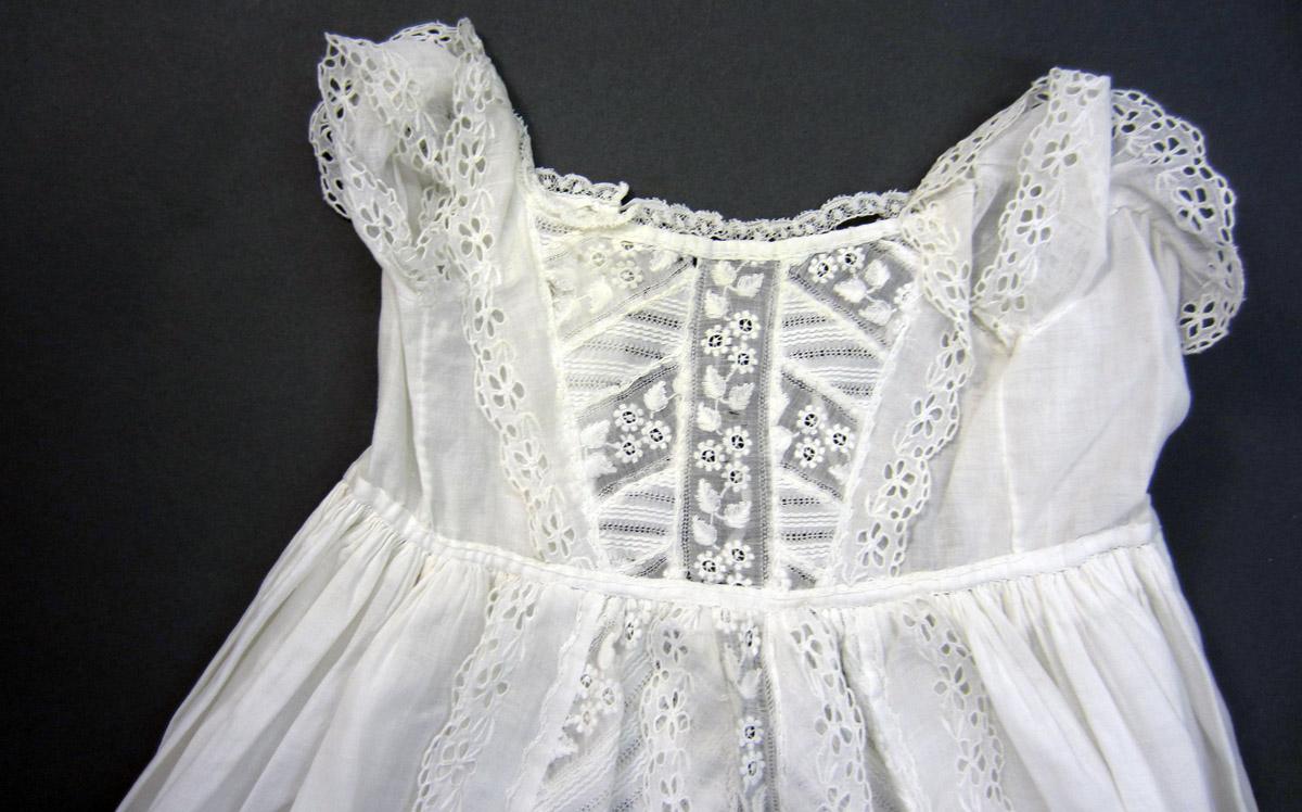 2013.0048.028 Gown, Bodice