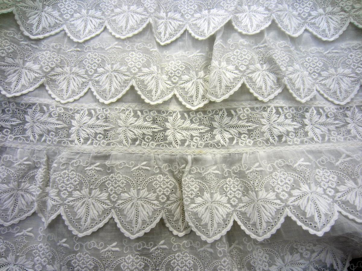 2013.0048.039 Dress, Ruffles