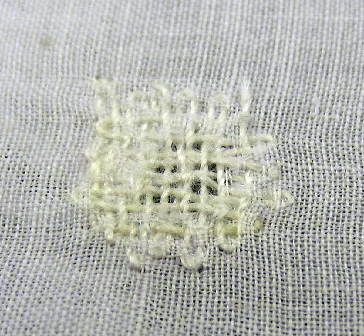 2013.0048.051 B Skirt, Mend