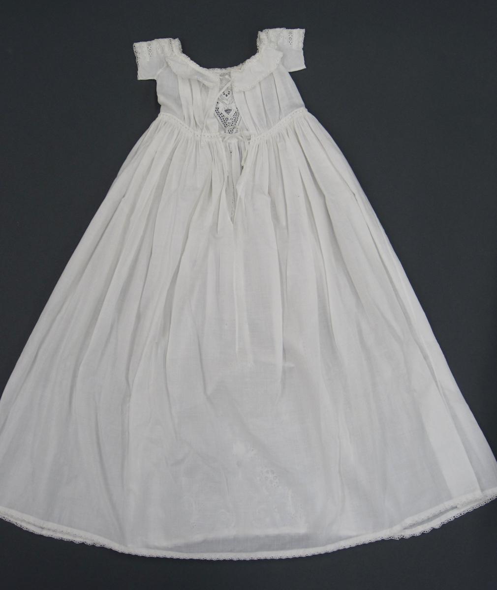 2013.0048.049 Gown, Back alt