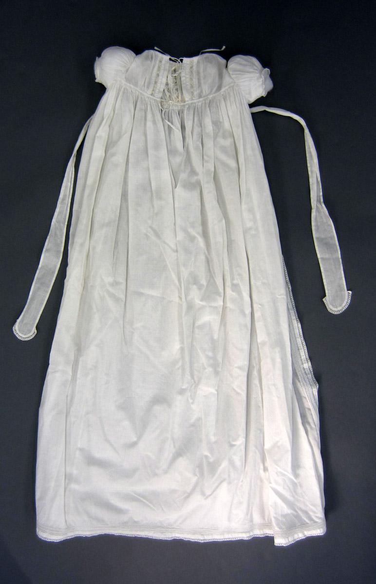 2013.0048.044 Gown, Back
