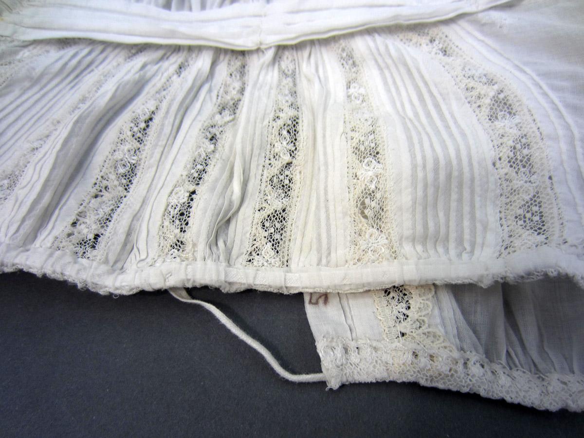 2013.0048.044 Gown, Bodice