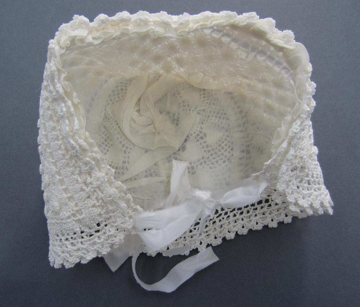 2013.0048.045 Bonnet, Lining