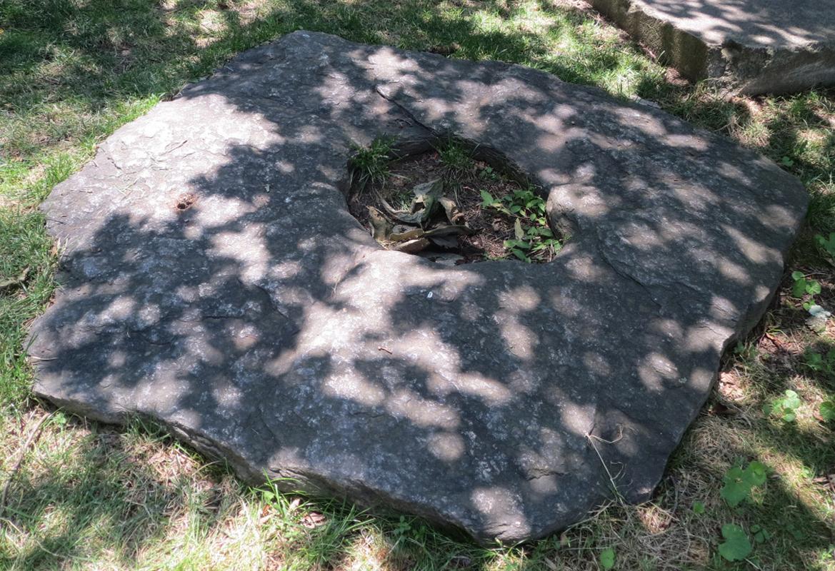 1969.8719 Stone, overall