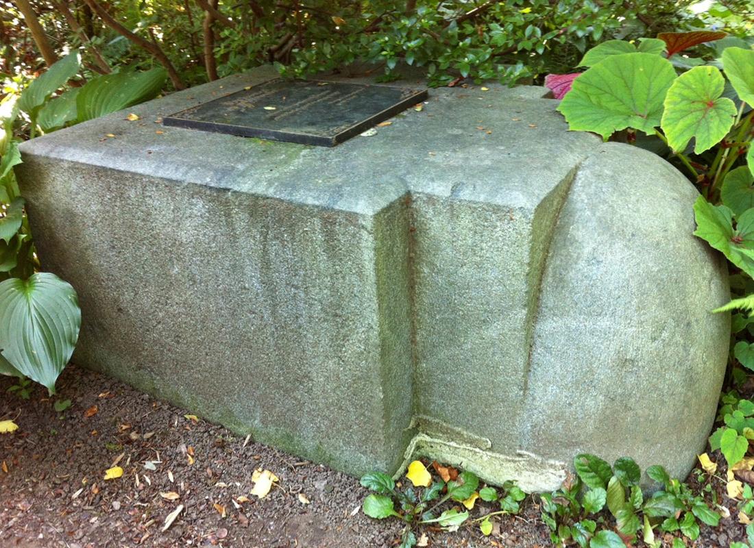 1969.8723 Stone, overall