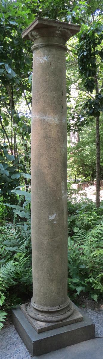 1969.8725.003 Column, overall