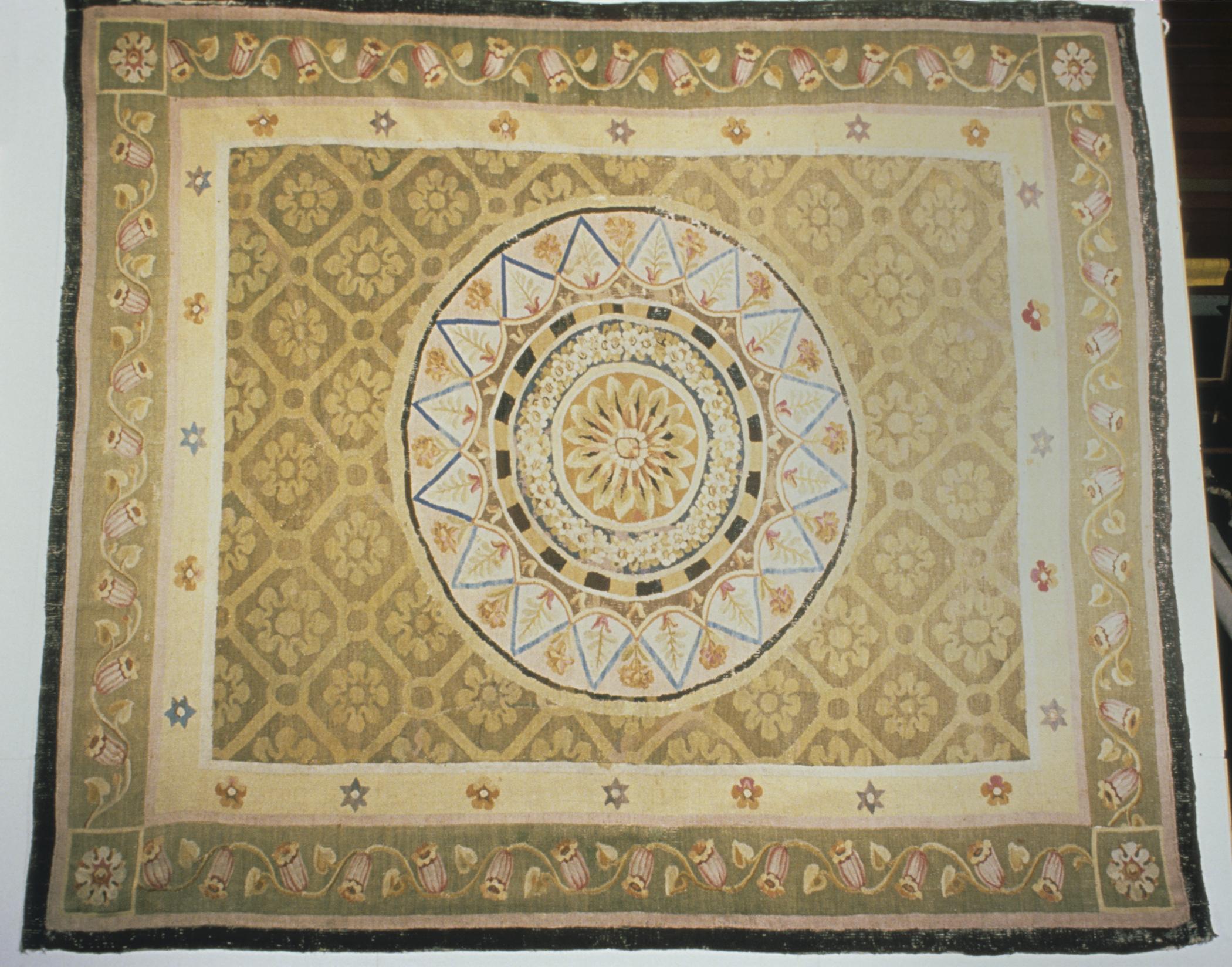 1959.0942 Rug, view 1
