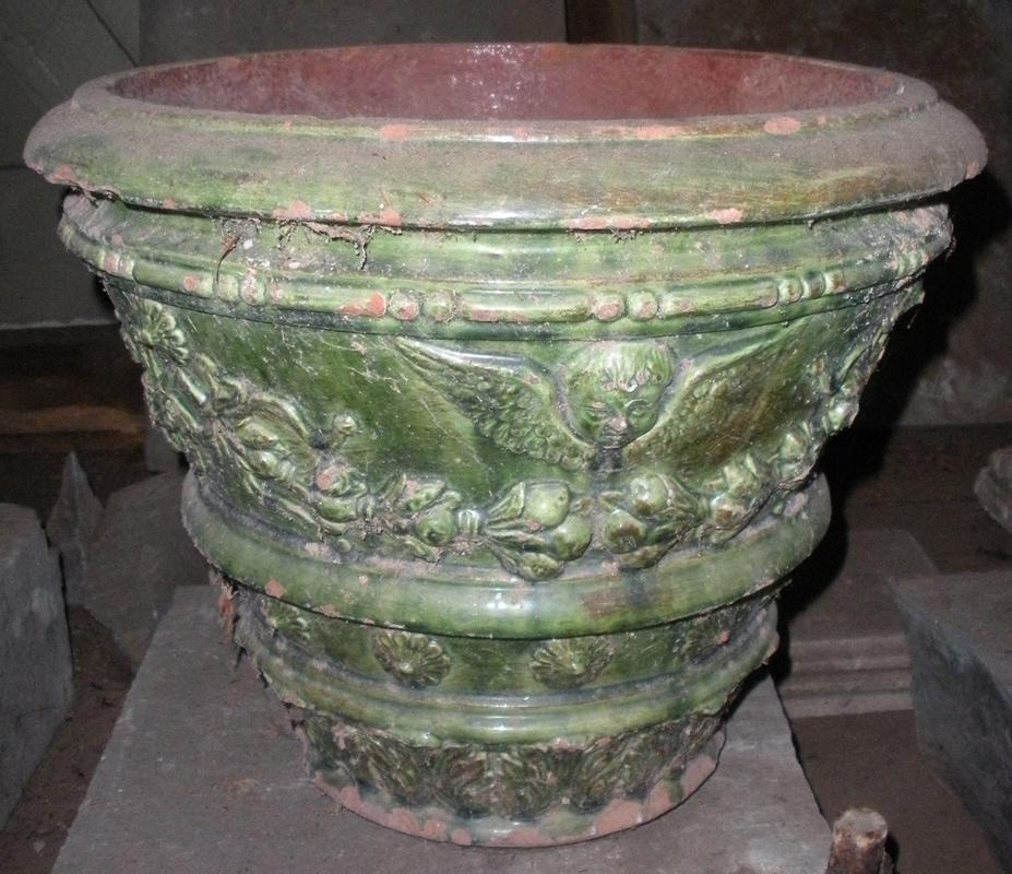 1969.8750.001 Urn, overall