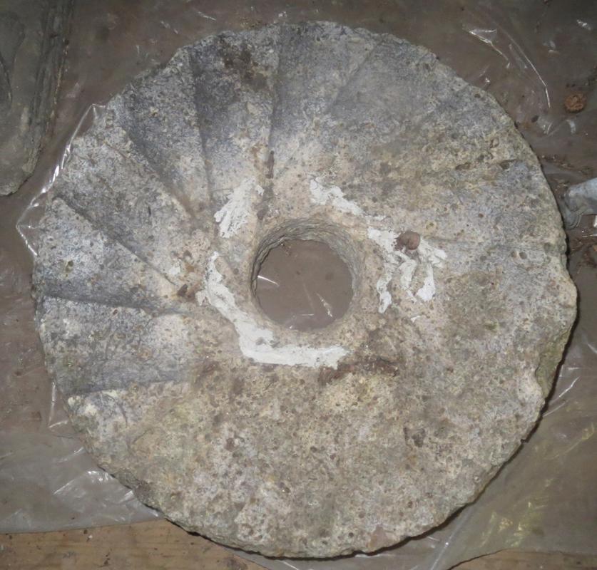 1969.8758 Mill stone, overall