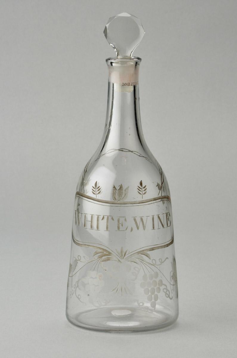 2013.0027.003 A, B Decanter, view 1