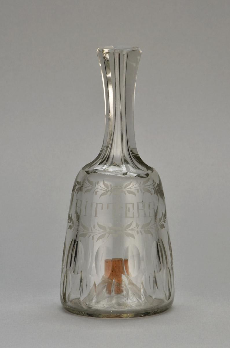 2013.0027.008 A, B Decanter, view 1