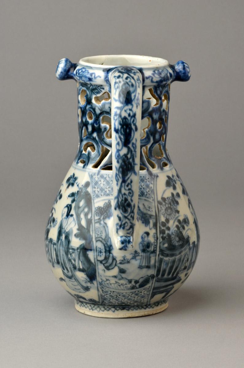 2013.0039 Jug, Puzzle jug, view 5