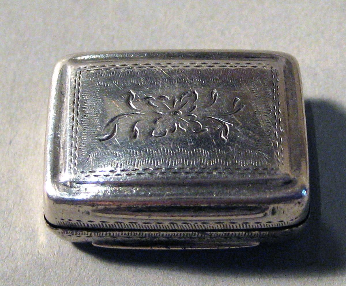 1959.0986 Silver Vinaigrette underside