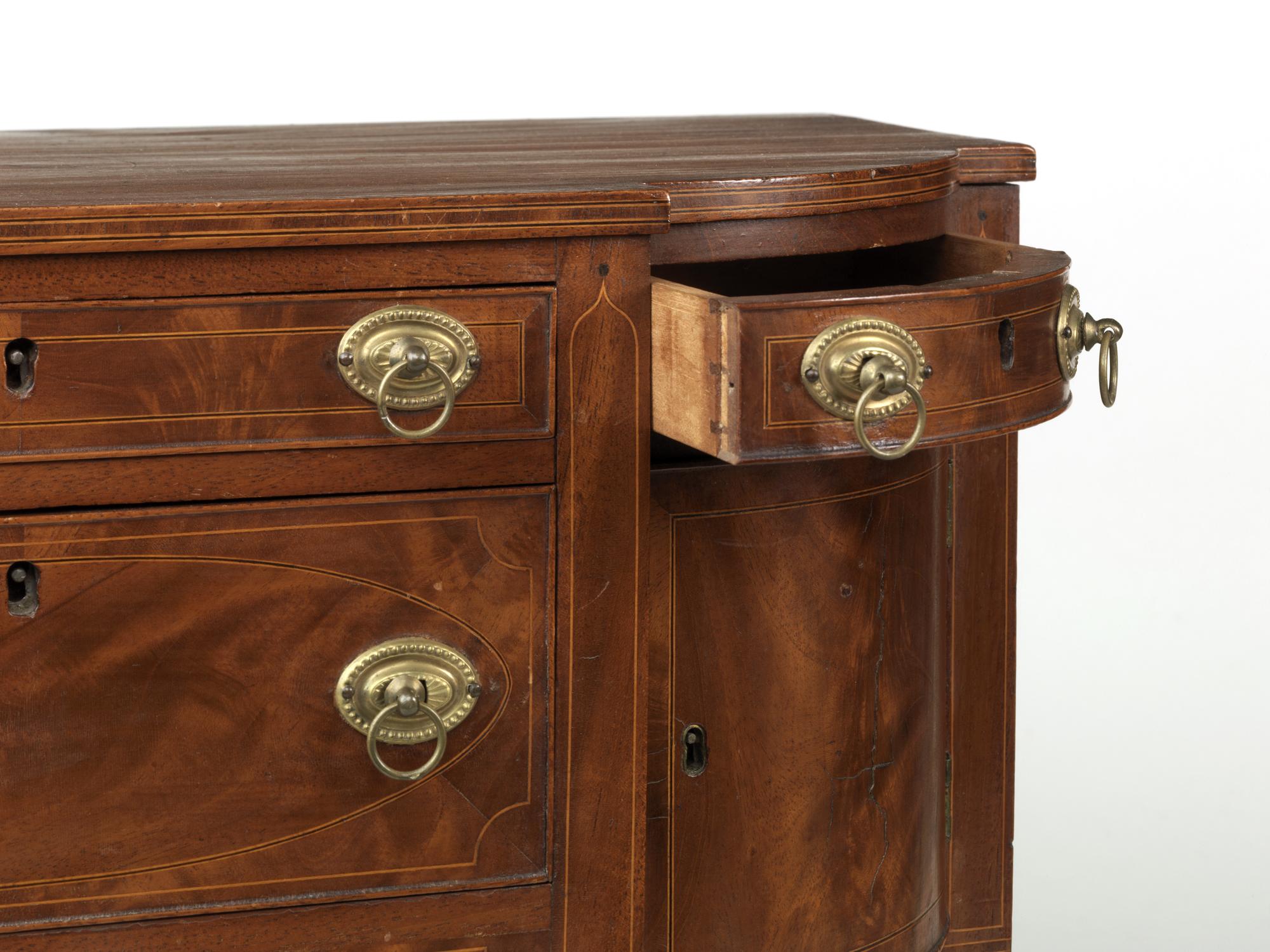 1959.0995 Sideboard (view 5)