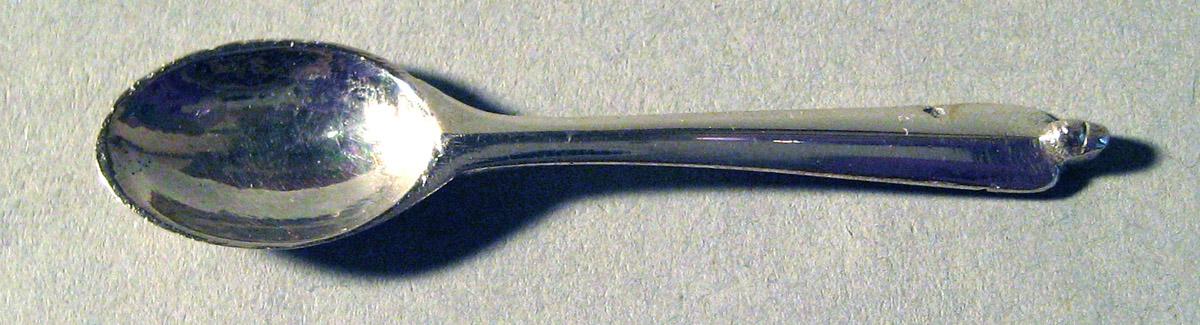 1959.0996 D Silver Spoon upper surface