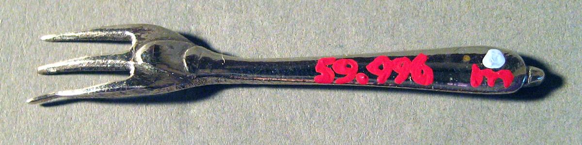 1959.0996 M Silver Fork underside