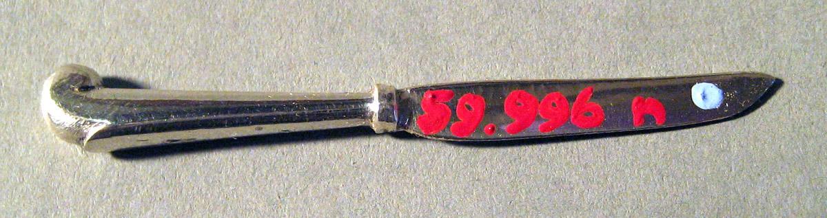 1959.0996 N Silver Knife underside