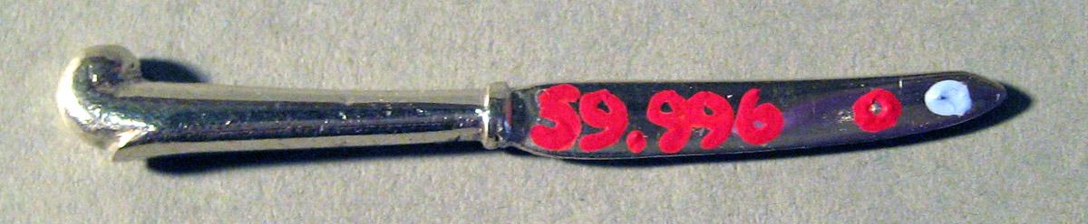1959.0996 O Silver Knife underside