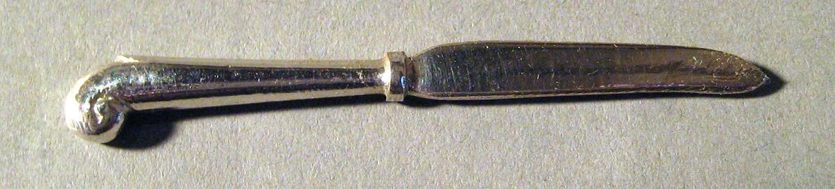 1959.0996 P Silver Knife upper surface