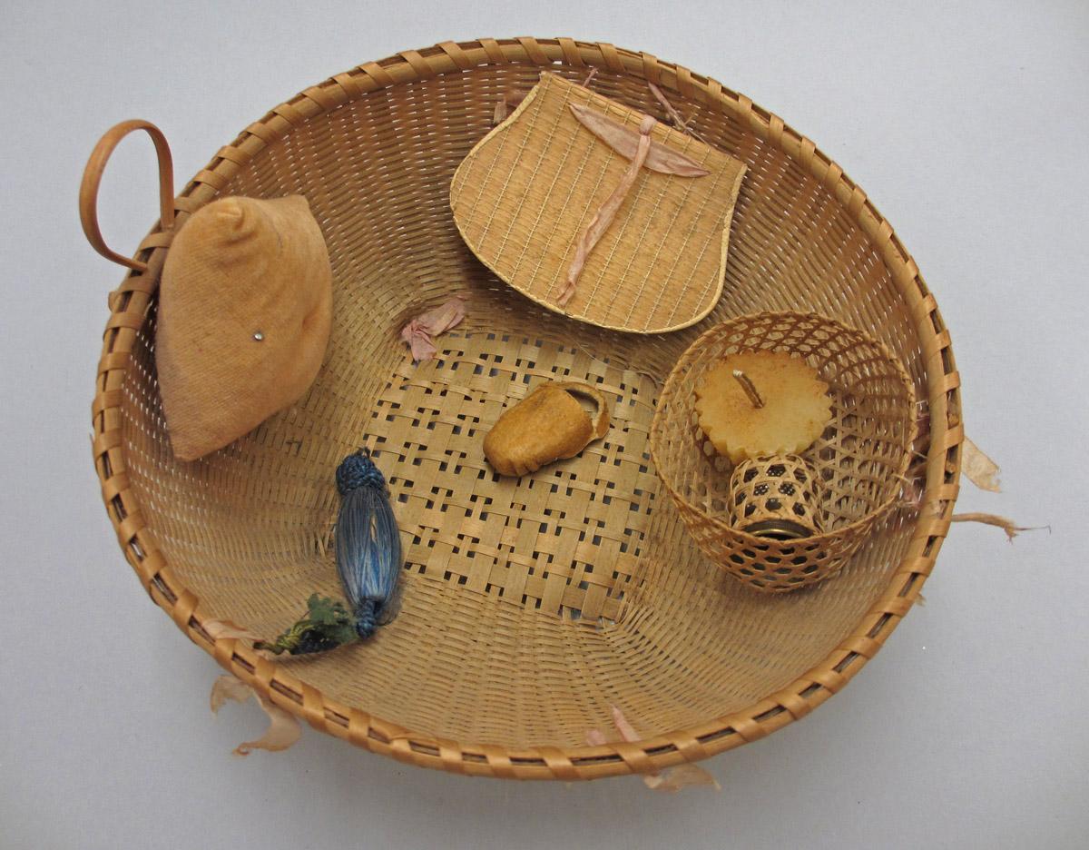 2011.0051.107.001 A-H Basket, Full