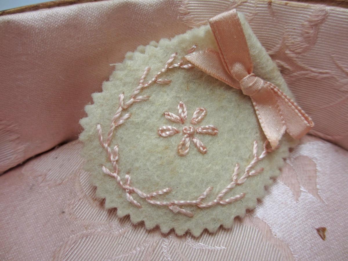 2011.0051.100.001 F Tool (for needlework), view 1