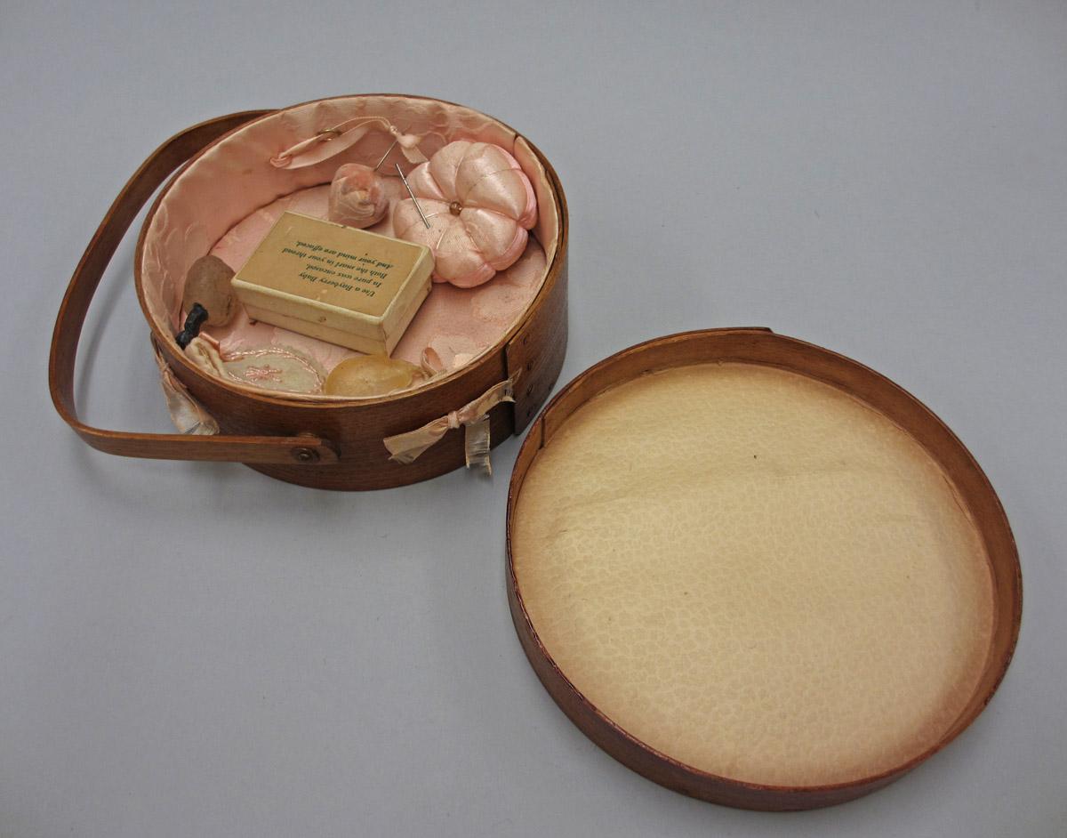 2011.0051.100.001 A, B Box, C-G Tool (for needlework), .002 A, B Box, C Tool (for needlework), .003 Tool (for needlework)