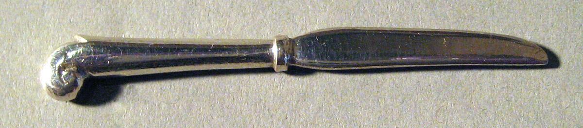 1959.0996 Q Silver Knife upper surface