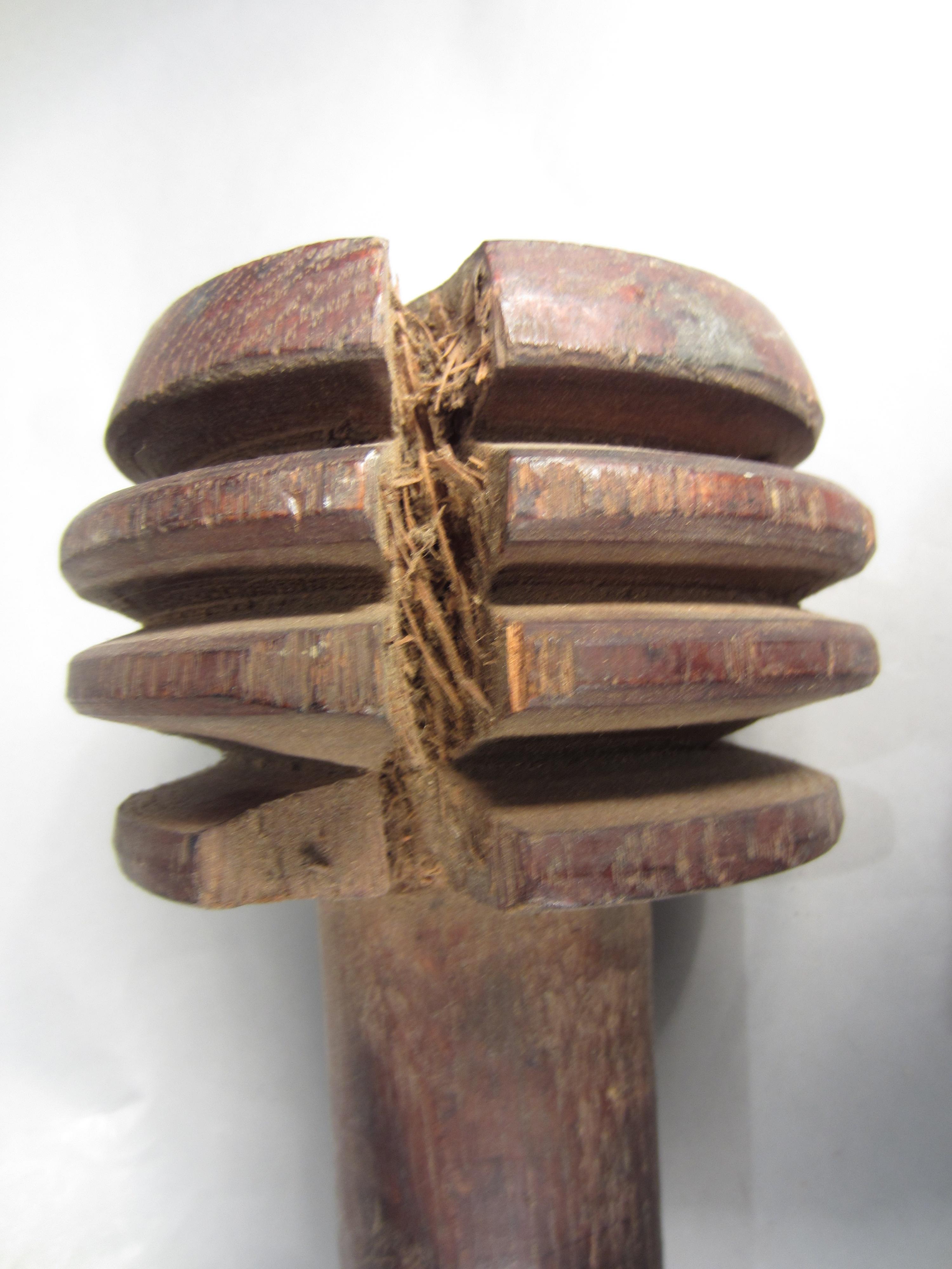 1957.0026.370 O Great wheel lathe, axle, Damage 1
