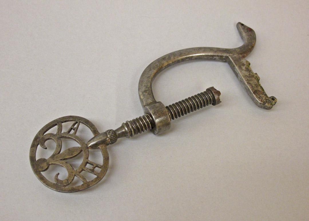2011.0051.006 B, Tool (for sewing), Clamp