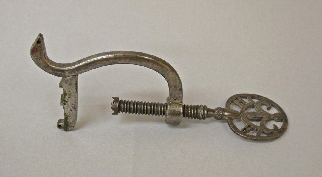2011.0051.006 B side, Tool (for sewing), Clamp