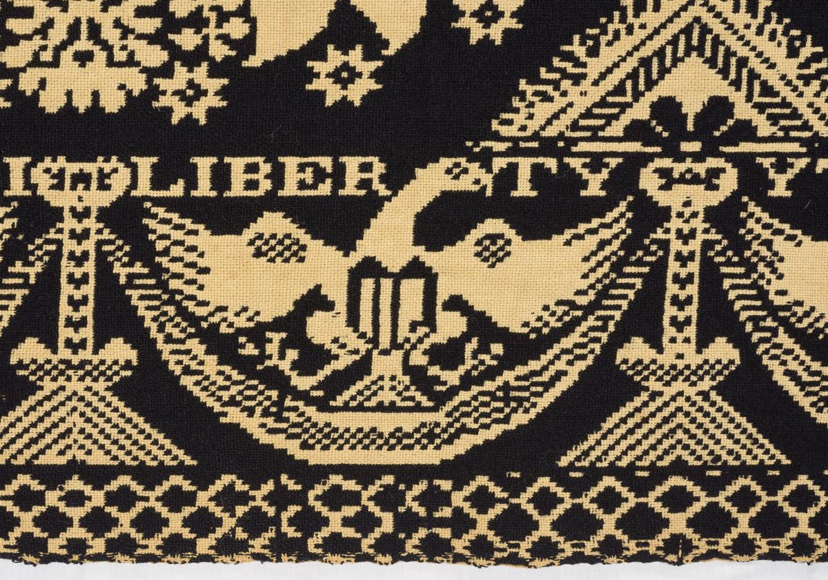 2014.0006 Bedcover, detail 3