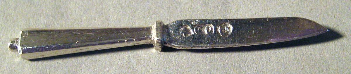 1959.0997 N Silver Knife upper surface