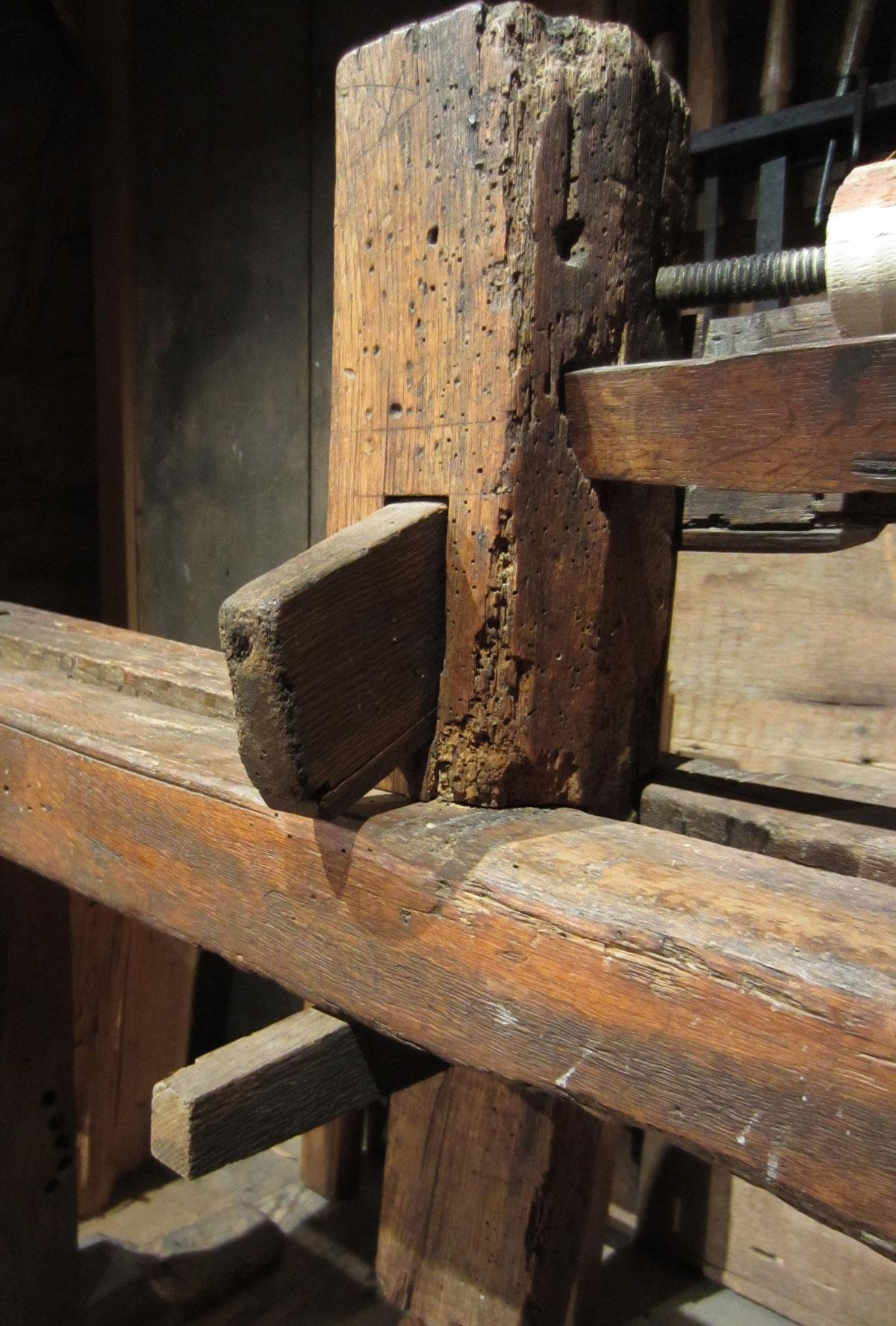 1957.0026.372 E Pole lathe, puppet left, Front