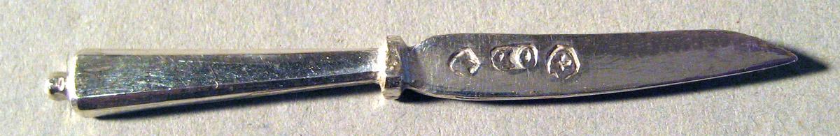 1959.0997 P Silver Knife upper surface