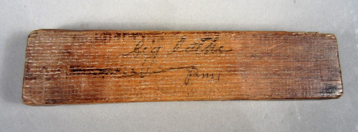 1957.0026.372 J Pole lathe, block, View 1
