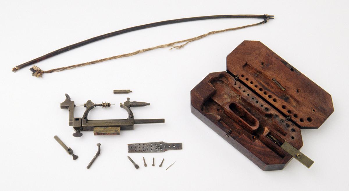 1957.0084.012 A-D Bow, Box Case with Lathe