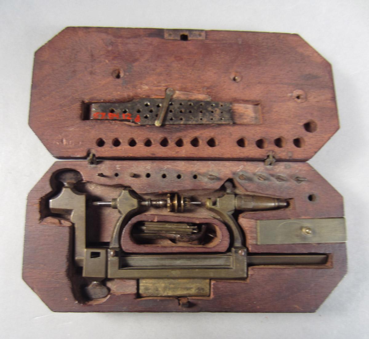 1957.0084.012 C-D Watchmaker's lathe, all