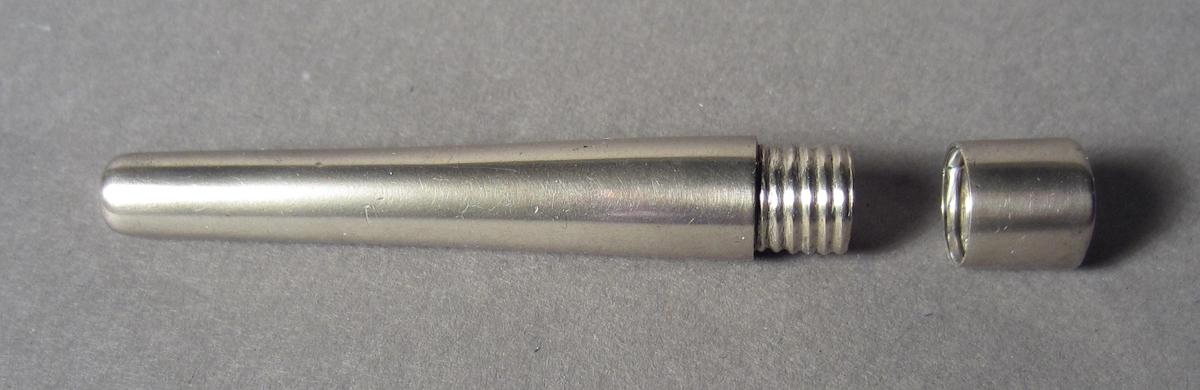 1953.0165.003 Sewing needle case